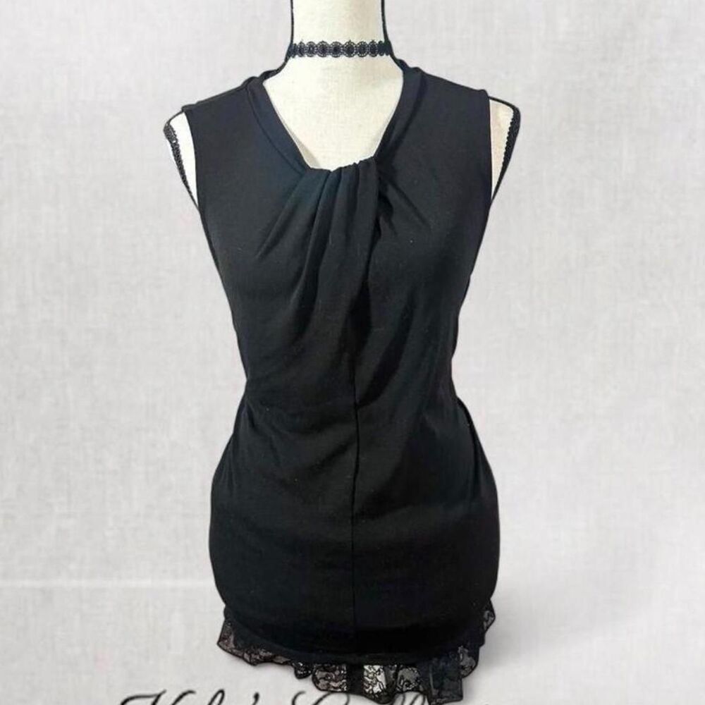 Chic Banana republic Goth Basic Sleeveless Top
